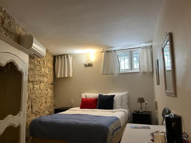 Rivoli Hotel 3*